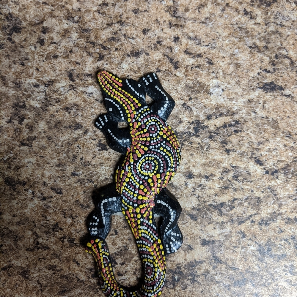 Mini Hand Carved Gecko Wood Wall Hang